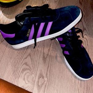 Men’s size 12 adidas gazelle navy purple guc